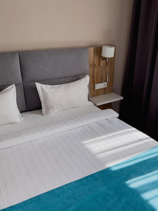 เกเรเมต โฮเต็ล Hotel อัลมาตี ภายนอก รูปภาพ