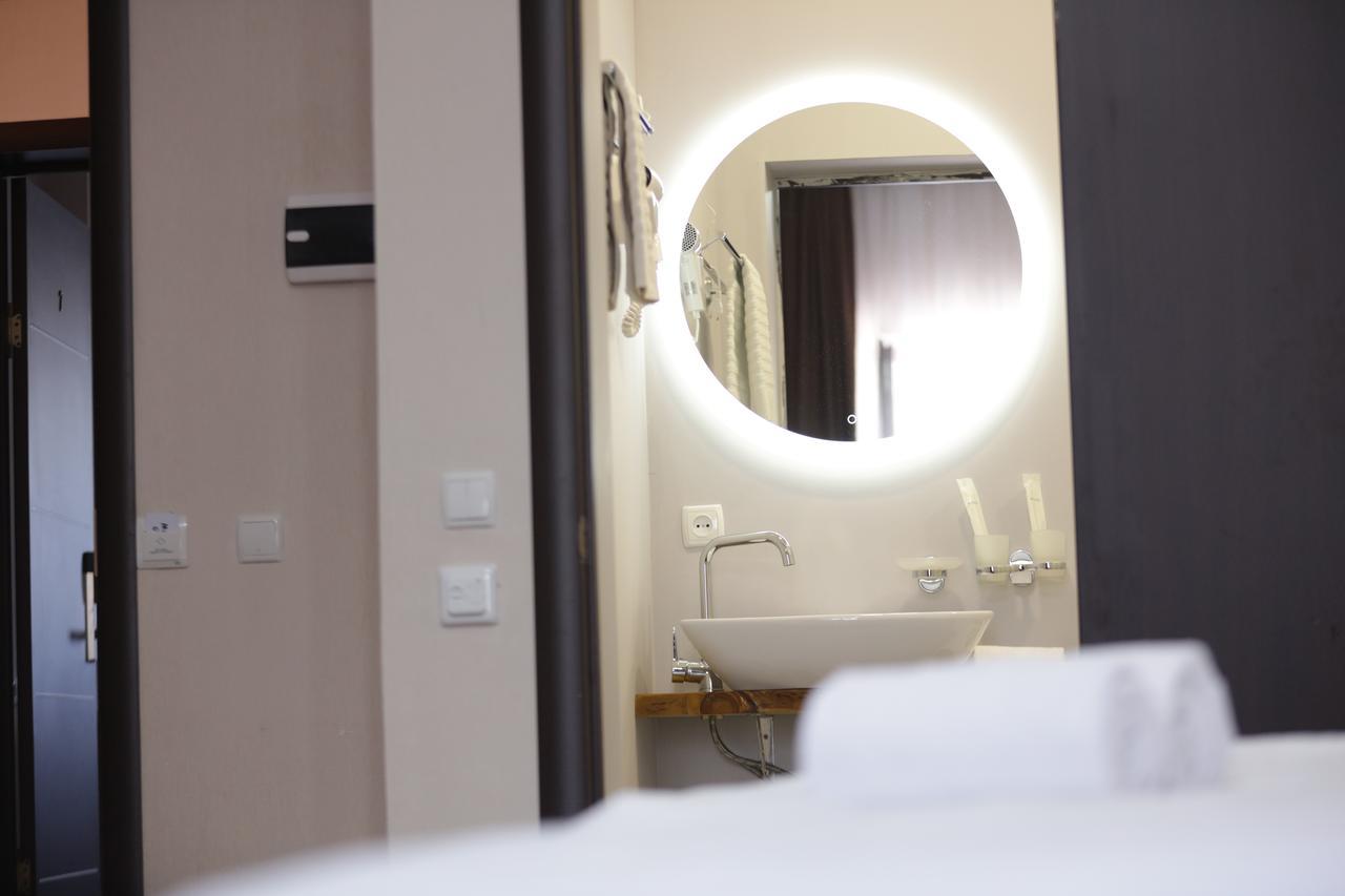 เกเรเมต โฮเต็ล Hotel อัลมาตี ภายนอก รูปภาพ