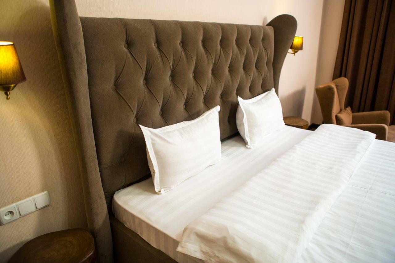 เกเรเมต โฮเต็ล Hotel อัลมาตี ภายนอก รูปภาพ